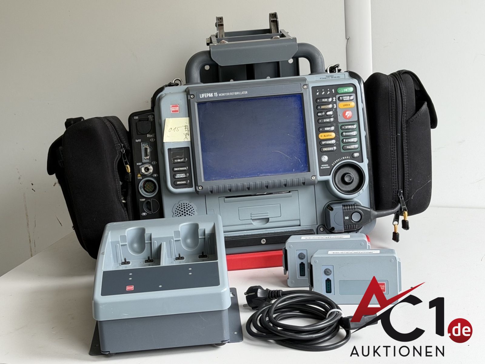 Physio Control Defibrillator/EKG Lifepak 15 CO2
